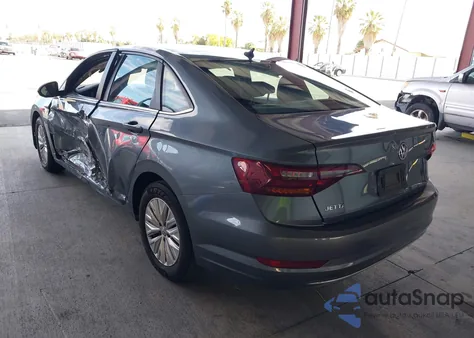 2019 Volkswagen Jetta 1.4T R-Line/1.4T S/1.4T Se из США, поврежденный, VIN 3VWC57BU1KM128512